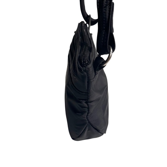 Travelon Anti-Theft RFID Protected Crossbody Bag - Picture 4 of 14